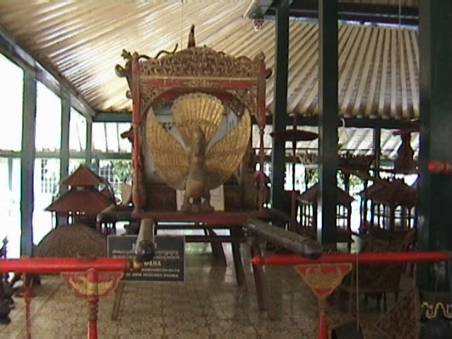 012Yogya-Sultan